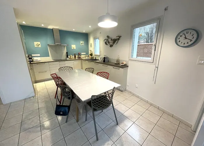 Nyaraló Grande Maison Pres Du Phare Avec Wi-fi, Animaux Admis, Parking, Proche Pour 8 Personnes - Fr-1-22-375 La Tranche-sur-Mer