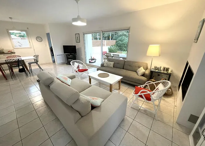 Grande Maison Pres Du Phare Avec Wi-fi, Animaux Admis, Parking, Proche Pour 8 Personnes - Fr-1-22-375